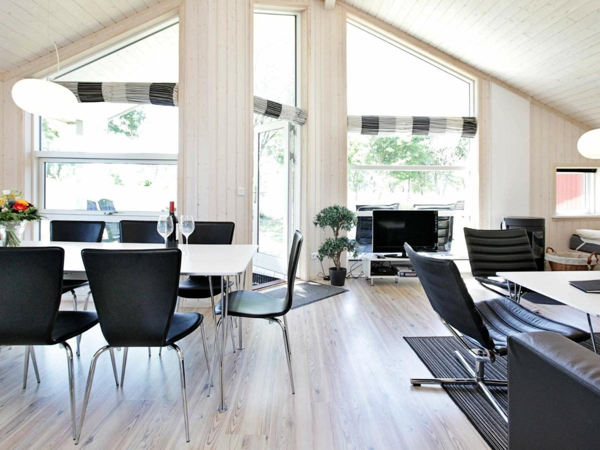 Three-Bedroom Holiday Home In Grossenbrode 1 Oda fotoğraf