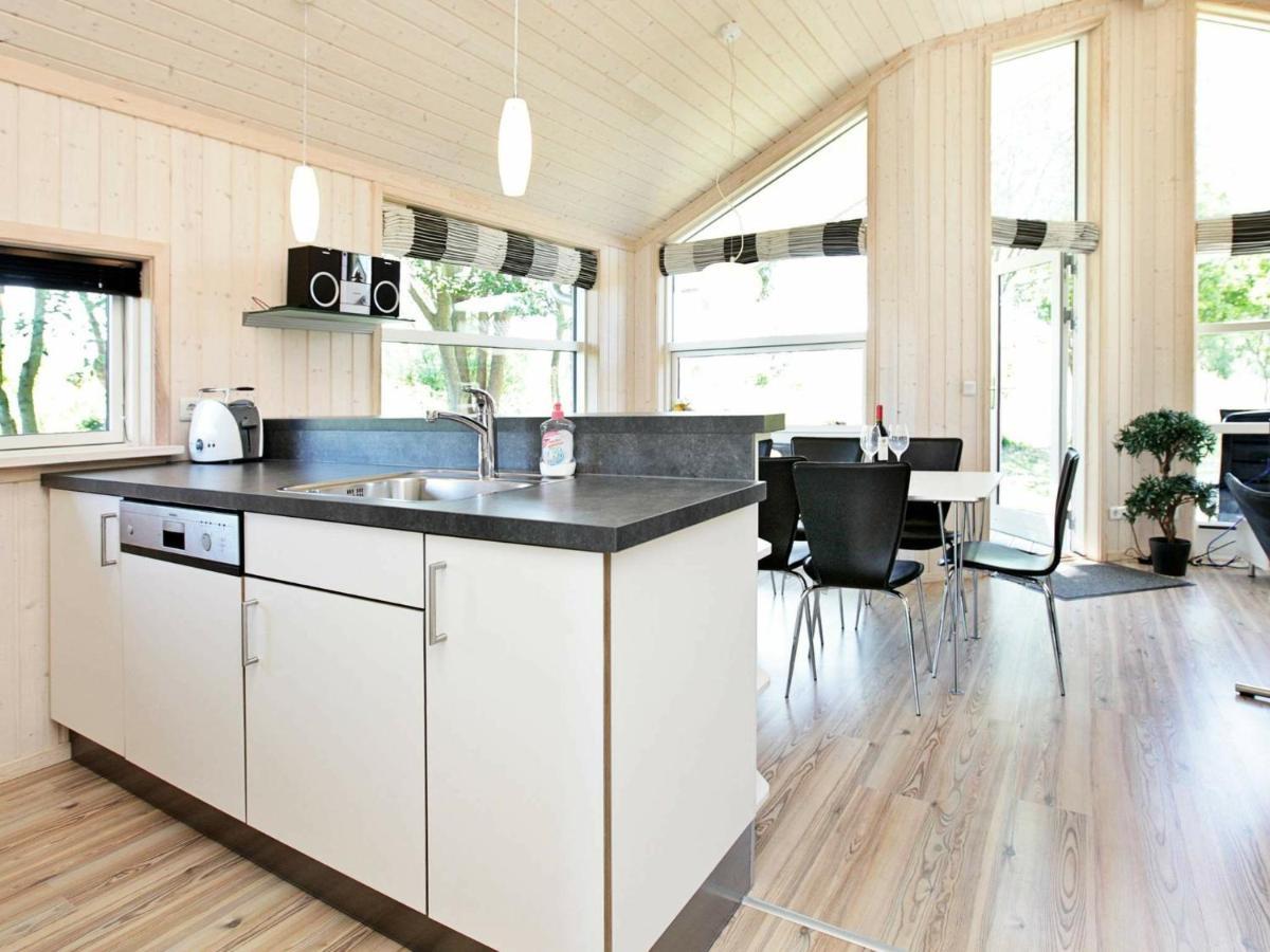 Three-Bedroom Holiday Home In Grossenbrode 1 Oda fotoğraf