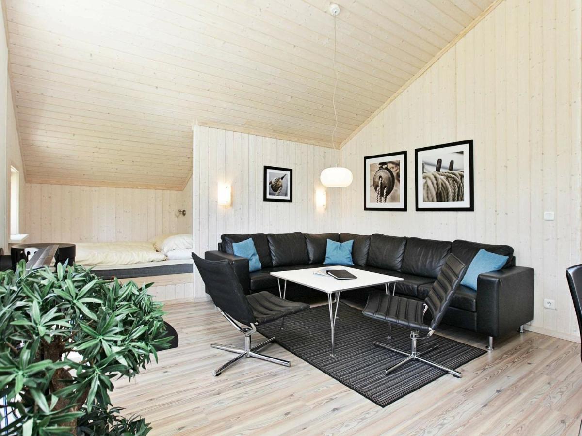 Three-Bedroom Holiday Home In Grossenbrode 1 Oda fotoğraf
