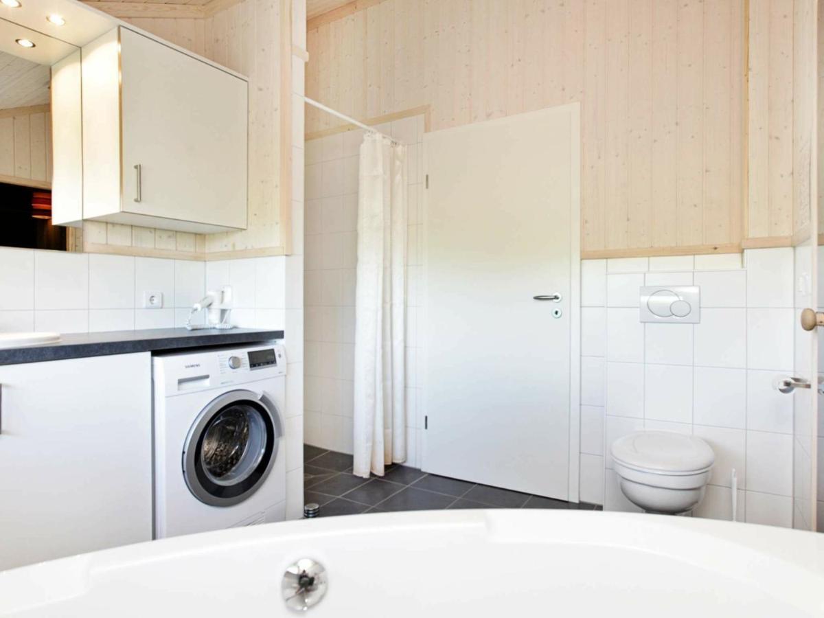 Three-Bedroom Holiday Home In Grossenbrode 1 Oda fotoğraf